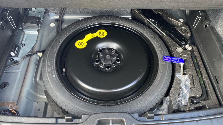 Volvo XC40 2.0 B4P Plus Dark 5dr Auto Petrol Estate